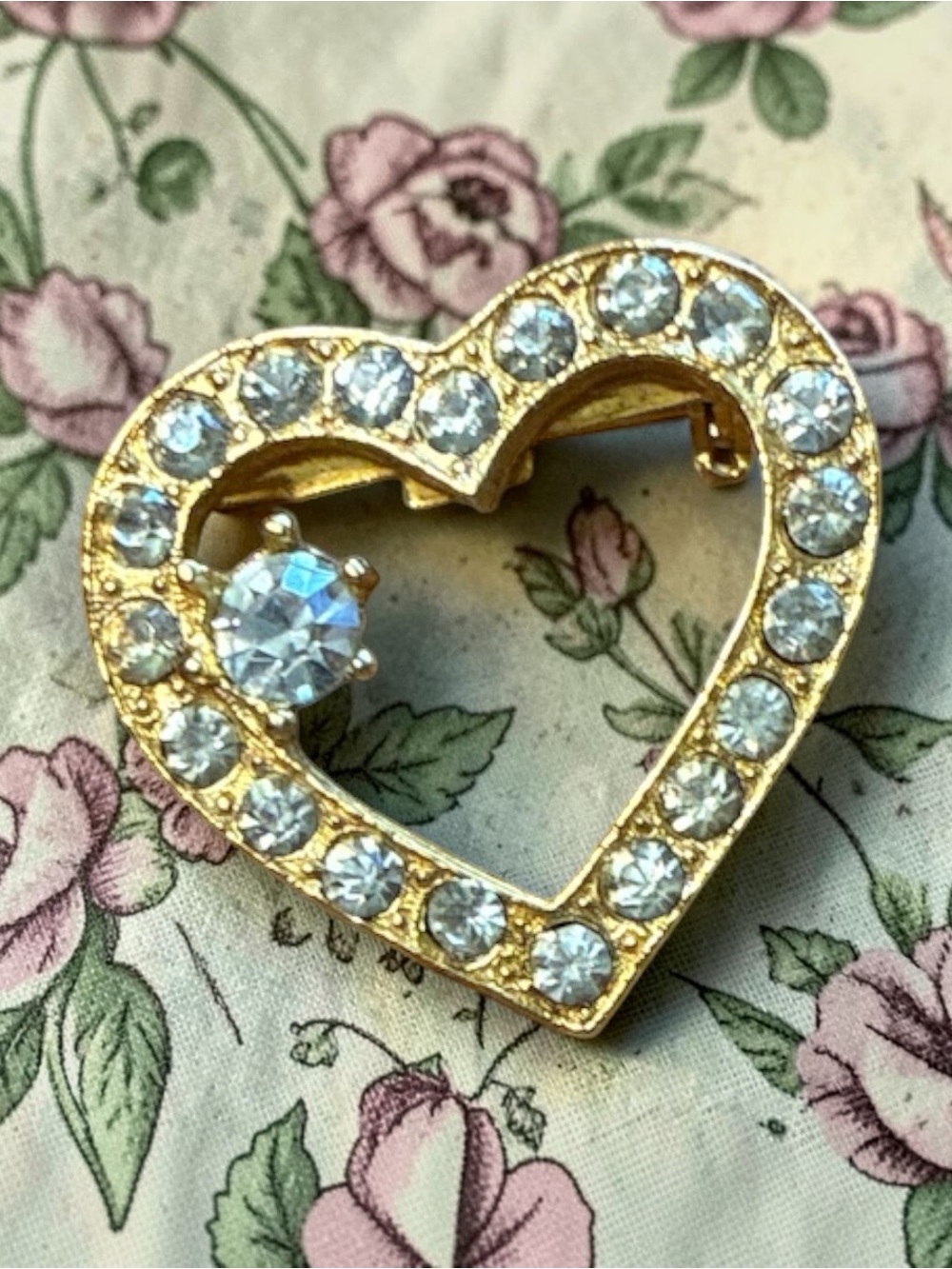 Gold Heart Rhinestone Brooch